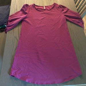 Women’s medium flowy purple dress